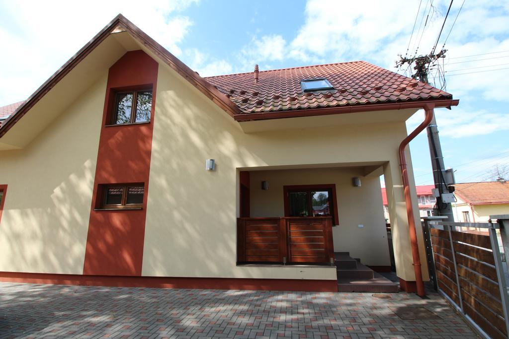Villa Lienka Besenova Bagian luar foto