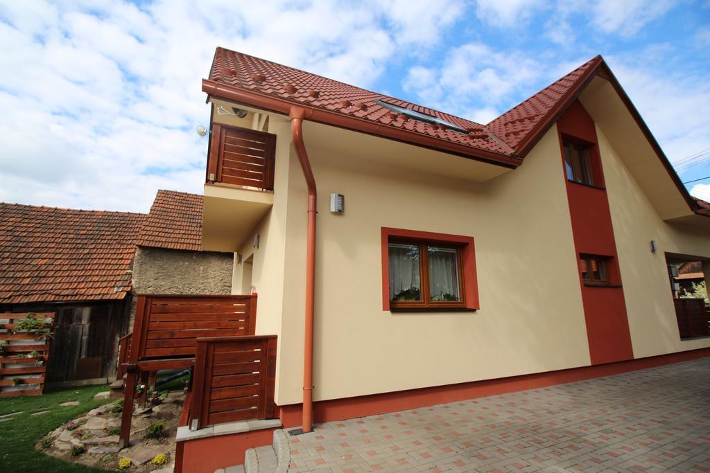 Villa Lienka Besenova Bagian luar foto