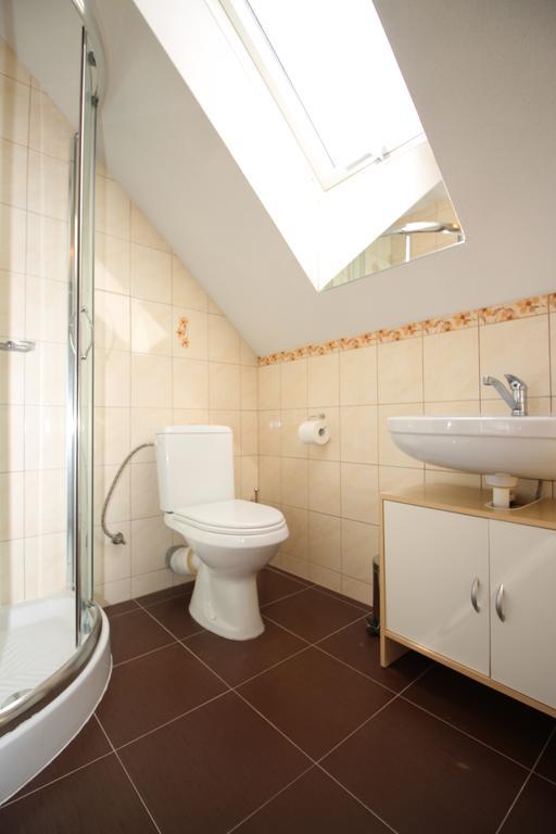 Villa Lienka Besenova Bagian luar foto